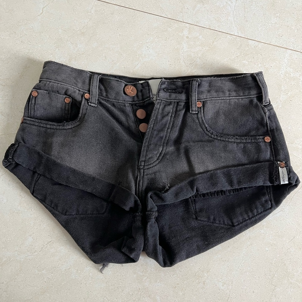 One Teaspoon Bandit Shorts size 23